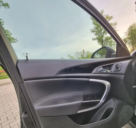 Opel Insignia cena 26900 przebieg: 230000, rok produkcji 2008 z Skwierzyna małe 191